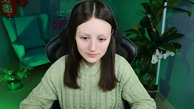 Snapshot of VeliraBraitberg chatting on December 13, 2024, 8:09 am VeliraBraitberg online show from December 13, 2024, 8:09 am