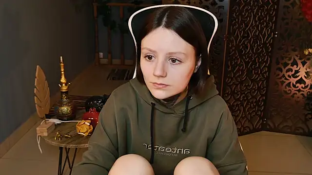 Snapshot of VeliraBraitberg chatting on March 21, 2025, 11:22 am VeliraBraitberg online show from March 21, 2025, 11:22 am