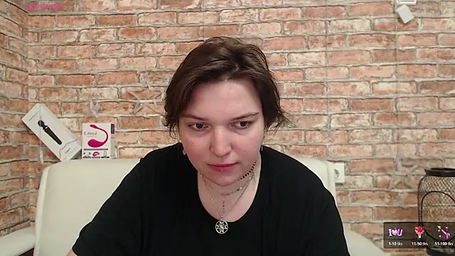 Amelia Kiss  online show from February 5, 2026, 12:59 am