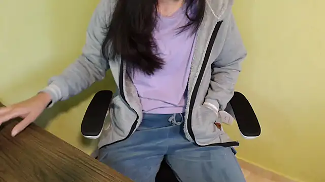 Snapshot of samantha_s69 chatting on January 15, 2026, 9:36 am samantha s69 online show from January 15, 2026, 9:36 am