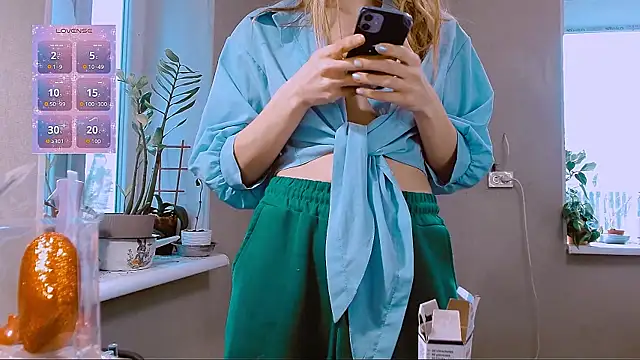 RosaJil online show from February 13, 2026, 1:18 pm