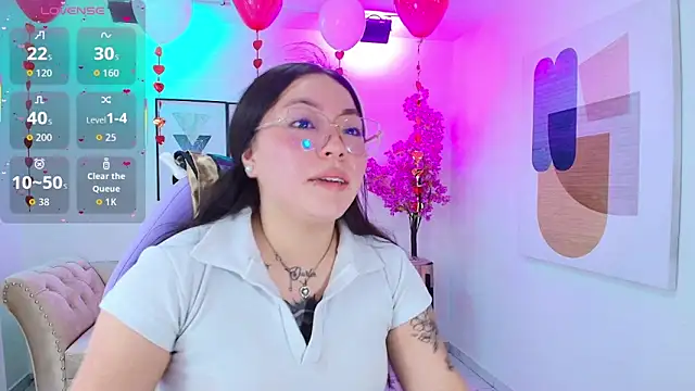 Snapshot of Isa_reel chatting on February 9, 2026, 7:51 pm Isa reel online show from February 9, 2026, 7:51 pm