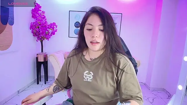 Snapshot of Isa_reel chatting on February 28, 2026, 8:21 pm Isa reel online show from February 28, 2026, 8:21 pm