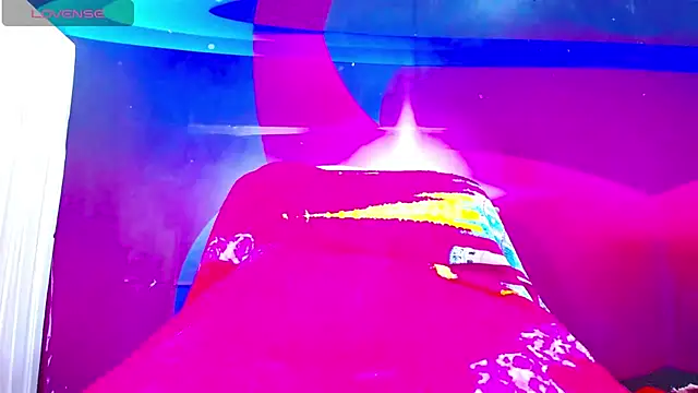 Cristalxxts online show from February 12, 2026, 6:25 pm