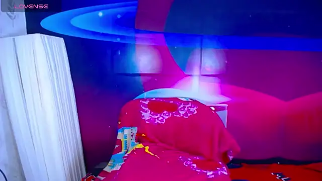 Cristalxxts online show from February 21, 2026, 6:53 pm