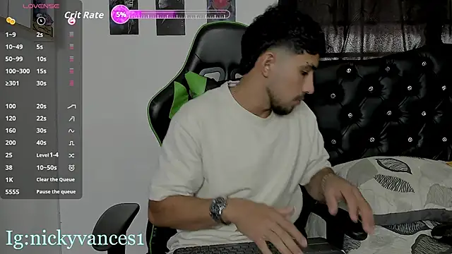 Snapshot of nicky_vances chatting on February 22, 2026, 7:23 pm nicky vances online show from February 22, 2026, 7:23 pm