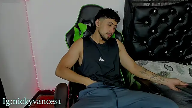 Snapshot of nicky_vances chatting on February 24, 2026, 5:00 pm nicky vances online show from February 24, 2026, 5:00 pm