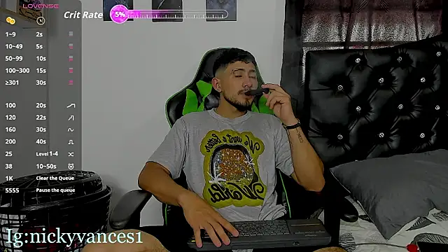 Snapshot of nicky_vances chatting on February 28, 2026, 8:10 pm nicky vances online show from February 28, 2026, 8:10 pm