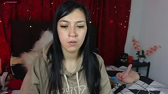 Snapshot of Majuu__ chatting on September 27, 2025, 11:37 am Majuu online show from September 27, 2025, 11:37 am