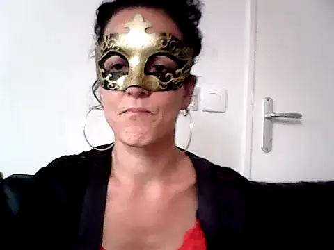 Masquegirlmysterious online show from October 3, 2025, 12:24 pm