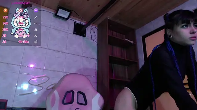 Snapshot of Sally23_ chatting on February 25, 2026, 2:59 pm Sally23 online show from February 25, 2026, 2:59 pm