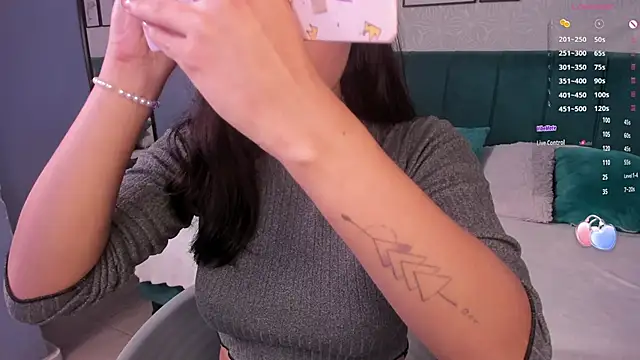 Snapshot of katherin_smith_ chatting on January 6, 2025, 4:15 am katherin smith online show from January 6, 2025, 4:15 am