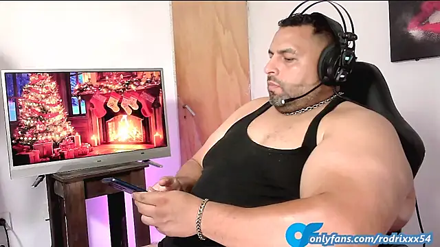 rodrix54 online show from December 17, 2024, 10:32 pm