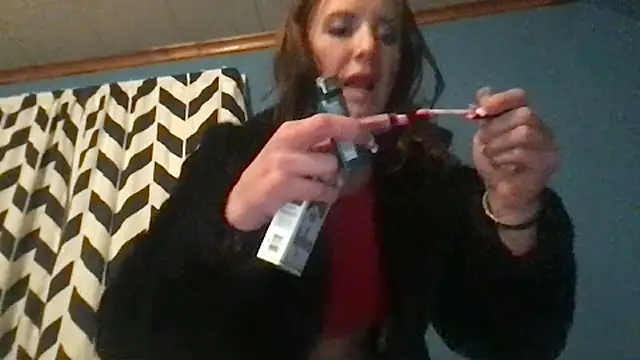 kittycatkendra online show from November 23, 2025, 5:51 am