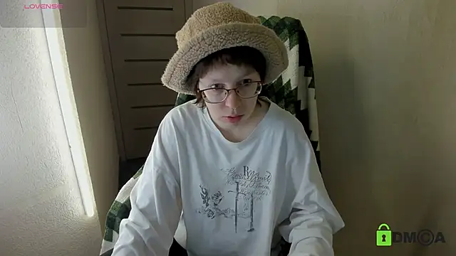 Snapshot of Melissa_Wells chatting on February 2, 2026, 9:02 pm Melissa Wells online show from February 2, 2026, 9:02 pm