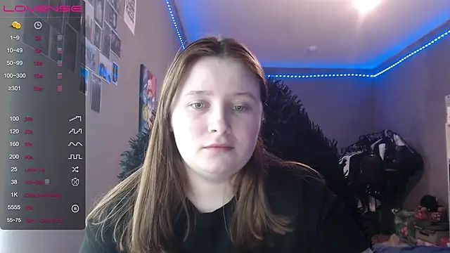 Snapshot of Light_Luna chatting on January 17, 2026, 3:39 pm Light Luna online show from January 17, 2026, 3:39 pm