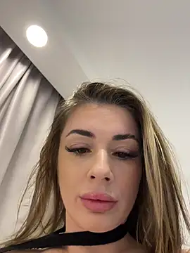 Snapshot of IsabellaEtthan chatting on January 31, 2026, 7:12 pm IsabellaEtthan online show from January 31, 2026, 7:12 pm