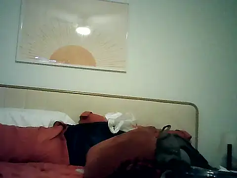 Snapshot of CaramelDipper chatting on December 31, 2024, 6:16 am CaramelDipper online show from December 31, 2024, 6:16 am