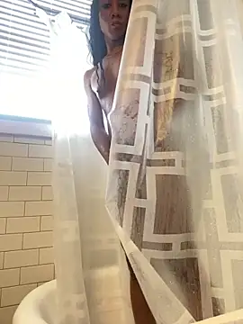 Snapshot of CaramelDipper chatting on February 27, 2025, 4:21 pm CaramelDipper online show from February 27, 2025, 4:21 pm