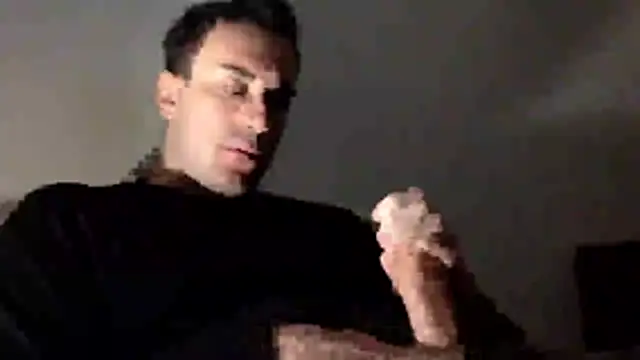 Snapshot of mainnrd chatting on December 13, 2025, 10:48 pm mainnrd online show from December 13, 2025, 10:48 pm