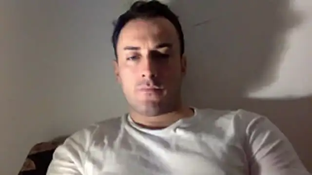 Snapshot of mainnrd chatting on December 18, 2025, 5:19 pm mainnrd online show from December 18, 2025, 5:19 pm