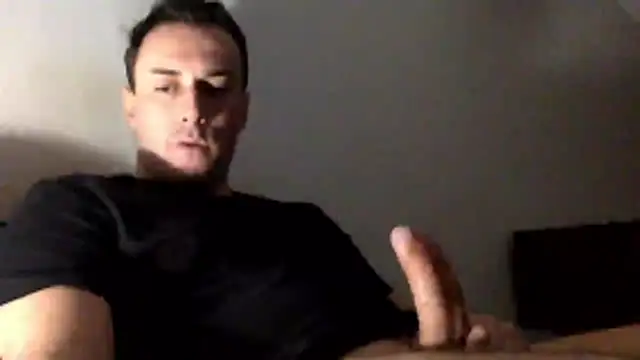 Snapshot of mainnrd chatting on December 21, 2025, 11:01 pm mainnrd online show from December 21, 2025, 11:01 pm