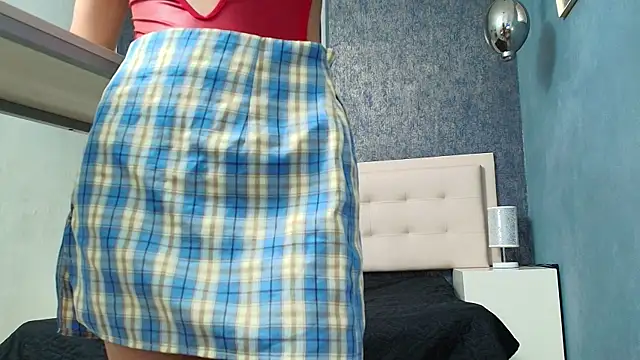 Snapshot of Cloeandtyfanny chatting on December 13, 2025, 9:09 pm Cloeandtyfanny online show from December 13, 2025, 9:09 pm