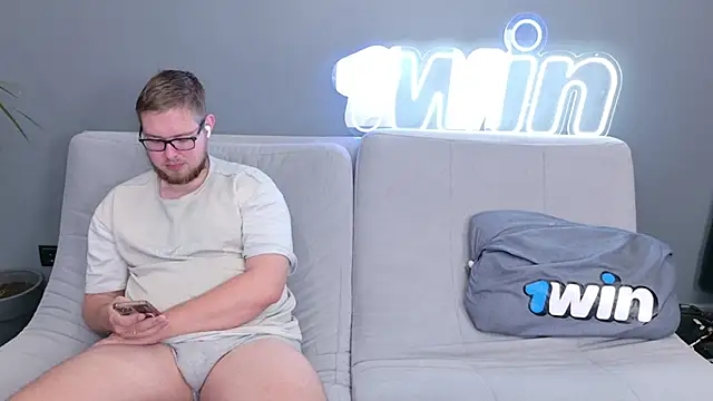 Ksenny online show from December 27, 2024, 8:13 am