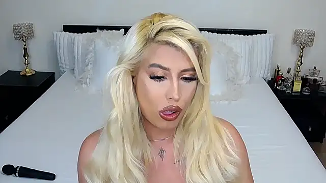 GiseleReine online show from January 18, 2026, 1:15 pm