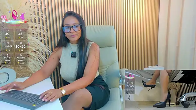 lulu 072 online show from February 24, 2026, 12:08 am