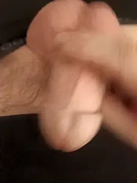 Snapshot of massive_cum chatting on February 4, 2026, 3:01 am massive cum online show from February 4, 2026, 3:01 am