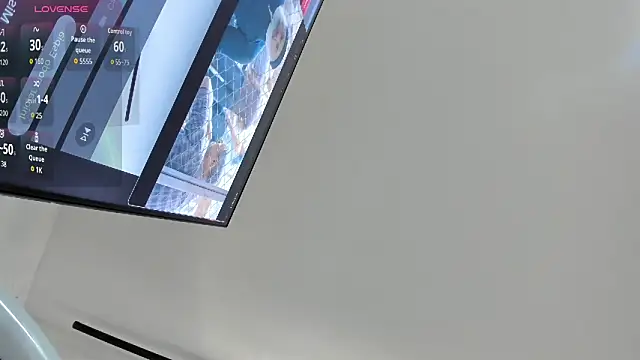 Snapshot of Kylie2211 chatting on February 10, 2026, 4:55 pm Kylie2211 online show from February 10, 2026, 4:55 pm