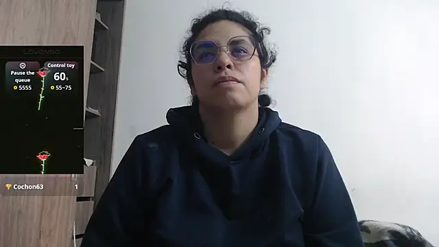 Snapshot of Anne_purple chatting on November 21, 2025, 4:38 pm Anne purple online show from November 21, 2025, 4:38 pm