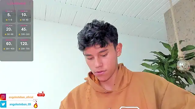 Snapshot of Angel_esteban_fx chatting on January 28, 2025, 7:00 am Angel esteban fx online show from January 28, 2025, 7:00 am