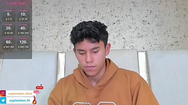 Snapshot of Angel_esteban_fx chatting on January 28, 2025, 10:02 am Angel esteban fx online show from January 28, 2025, 10:02 am
