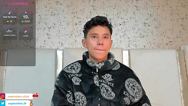 Snapshot of Angel_esteban_fx chatting on February 13, 2025, 4:00 am Angel esteban fx online show from February 13, 2025, 4:00 am