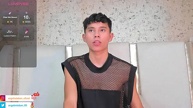 Snapshot of Angel_esteban_fx chatting on February 15, 2025, 3:52 am Angel esteban fx online show from February 15, 2025, 3:52 am