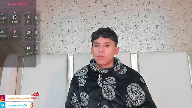 Snapshot of Angel_esteban_fx chatting on February 15, 2025, 10:22 am Angel esteban fx online show from February 15, 2025, 10:22 am