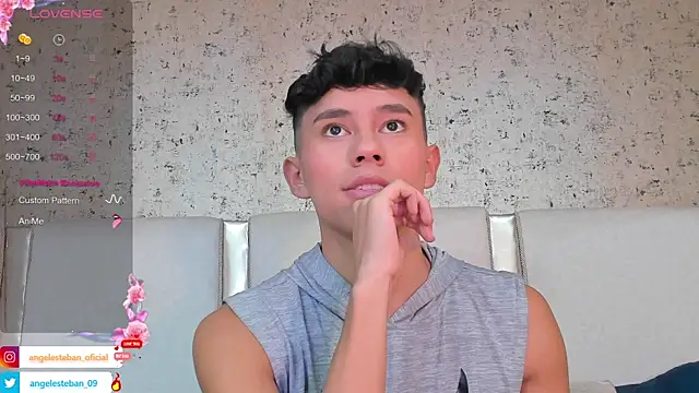 Snapshot of Angel_esteban_fx chatting on March 7, 2025, 3:51 am Angel esteban fx online show from March 7, 2025, 3:51 am