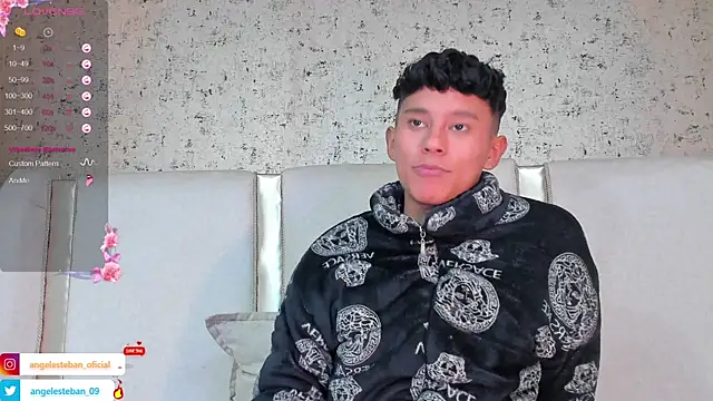 Snapshot of Angel_esteban_fx chatting on March 7, 2025, 10:02 am Angel esteban fx online show from March 7, 2025, 10:02 am