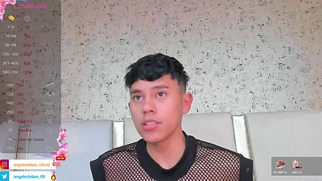 Snapshot of Angel_esteban_fx chatting on March 11, 2025, 3:37 am Angel esteban fx online show from March 11, 2025, 3:37 am