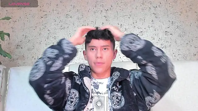 Snapshot of Angel_esteban_fx chatting on March 19, 2025, 3:52 am Angel esteban fx online show from March 19, 2025, 3:52 am