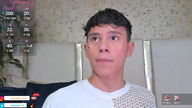 Snapshot of Angel_esteban_fx chatting on March 21, 2025, 3:44 am Angel esteban fx online show from March 21, 2025, 3:44 am