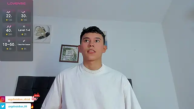 Snapshot of Angel_esteban_fx chatting on October 30, 2025, 4:03 am Angel esteban fx online show from October 30, 2025, 4:03 am