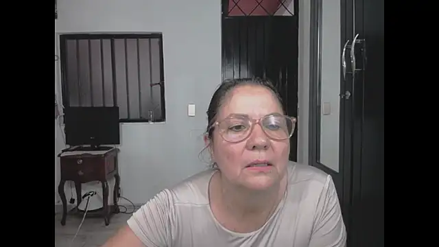 Stepmom slut 50 online show from February 19, 2026, 7:21 pm