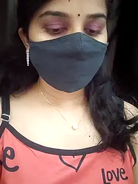 Snapshot of Angleannie chatting on December 17, 2025, 6:58 pm Angleannie online show from December 17, 2025, 6:58 pm