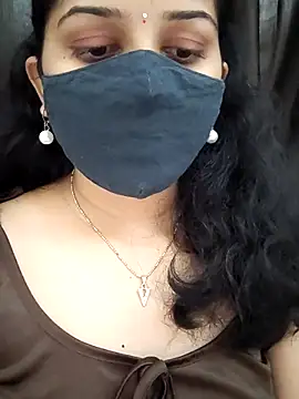 Snapshot of Angleannie chatting on December 18, 2025, 4:35 pm Angleannie online show from December 18, 2025, 4:35 pm