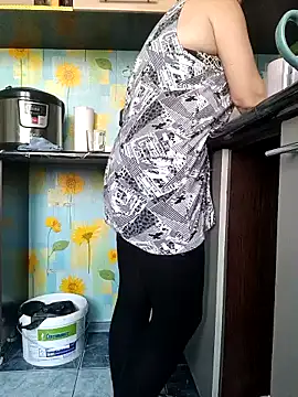 Snapshot of NicoleOlla chatting on February 16, 2025, 9:15 am NicoleOlla online show from February 16, 2025, 9:15 am