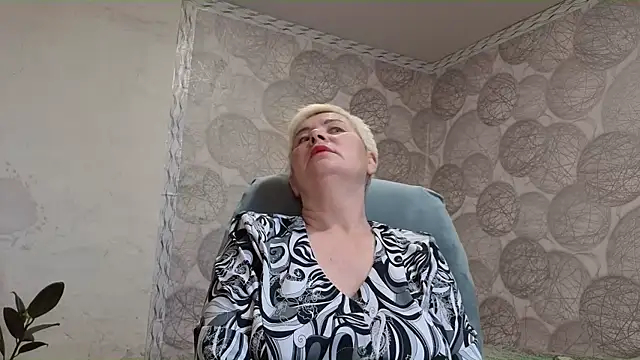 Snapshot of NicoleOlla chatting on October 28, 2025, 2:48 am NicoleOlla online show from October 28, 2025, 2:48 am