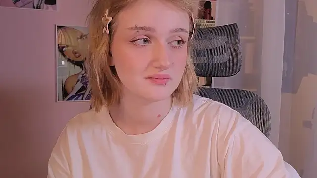 ELLIEJAY online show from February 3, 2026, 5:16 am